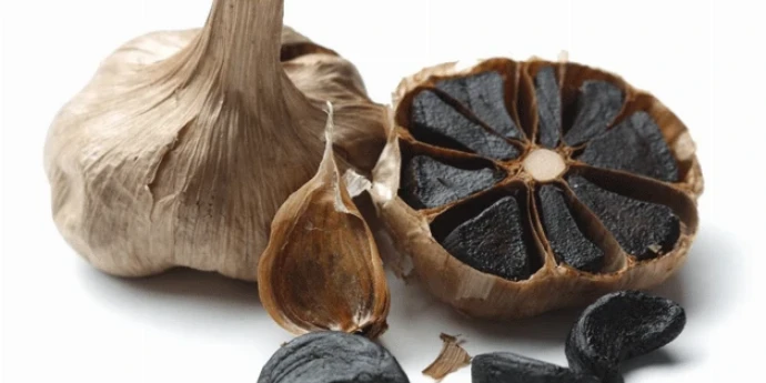 Molim Vas jedan sladoled od crnog belog luka! Stižeee!