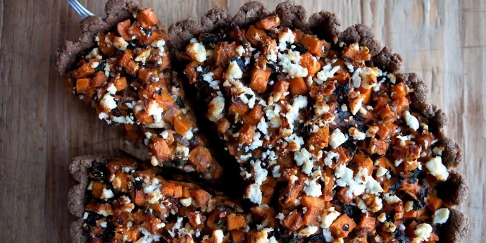 Kraljevski tart od tef brašna, sa blitvom i feta sirom