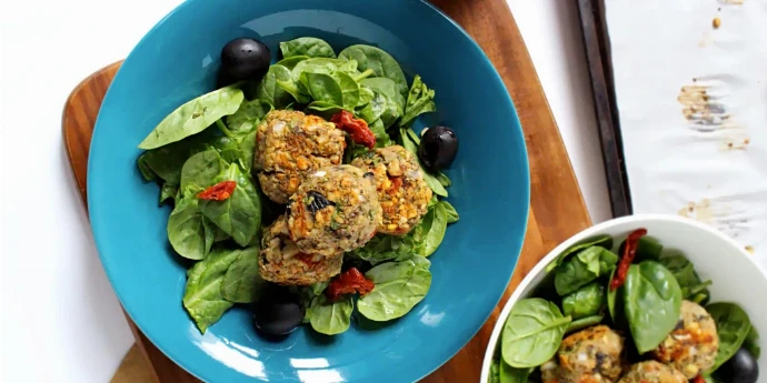 Mediteranske ćufte od mungo pasulja i maslina