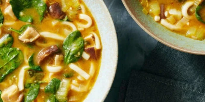 Mirisna supa sa integralnom testeninom (za 4 osobe)