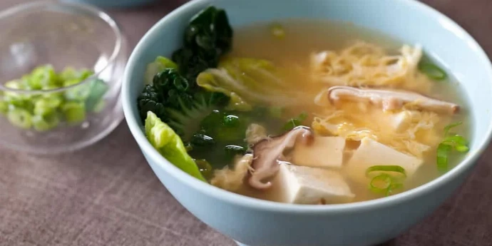 Okrepljujuća zimska miso supa