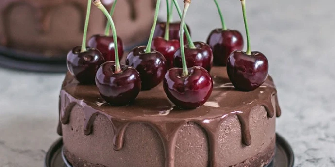 Zdrava čokoladna torta od prosa bez pečenja (bez glutena)