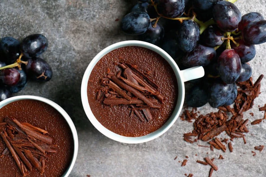 Čokoladni puding od amaranta sa poširanim kruškama (bez glutena)