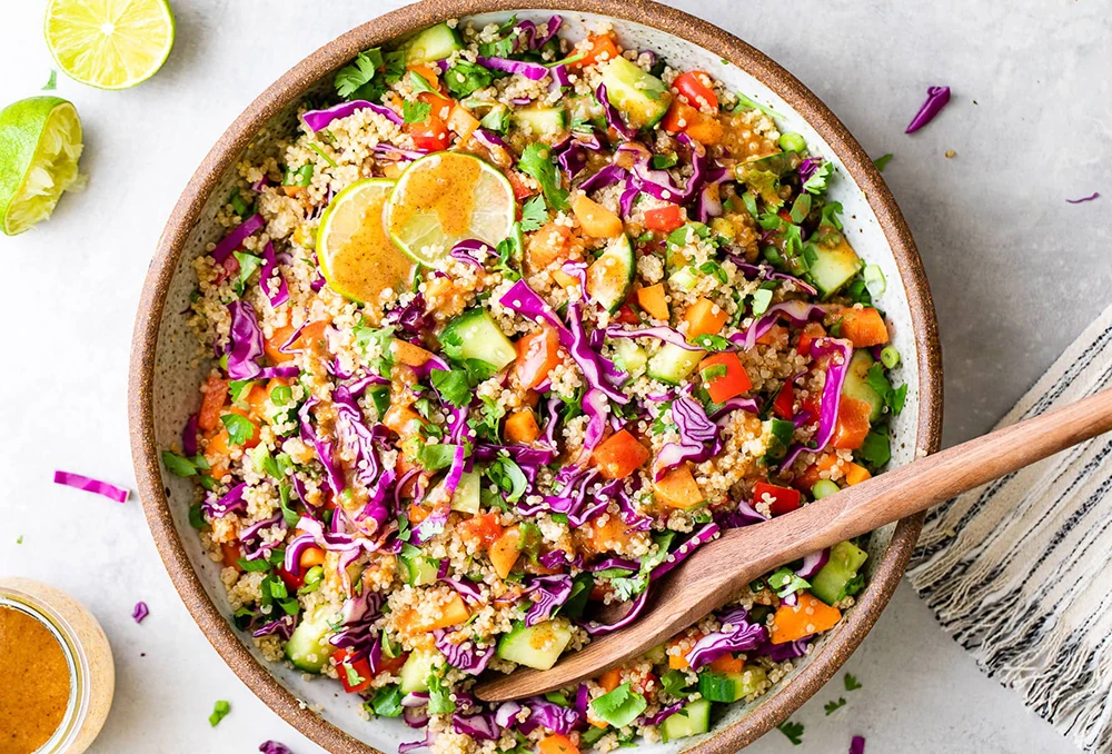 Hrskava tajlandska salata od kinoe