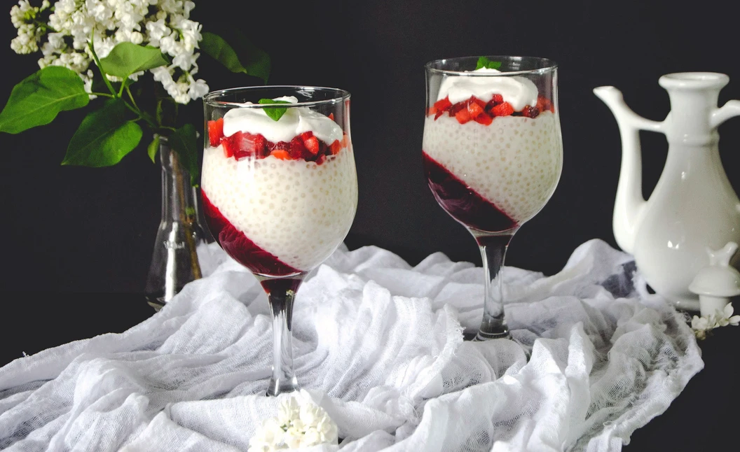 Tapioka sa kokosovim mlekom i kompotom od jagoda (bez glutena)