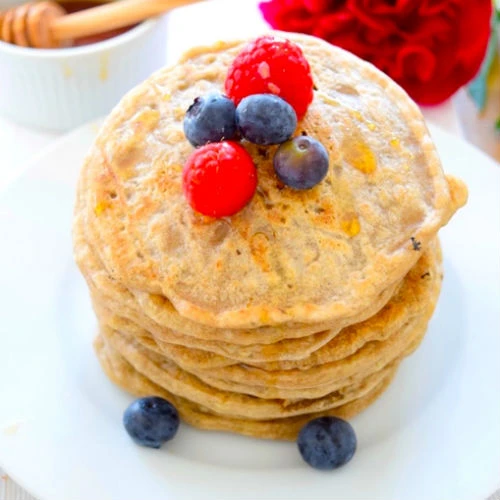 Tef palačinke sa jogurtom i voćem (bez glutena)